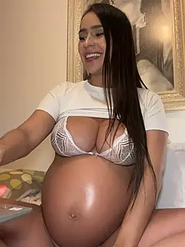 Mau_White live sex cam