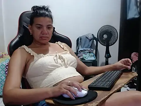 Adriana_0312 live cam preview