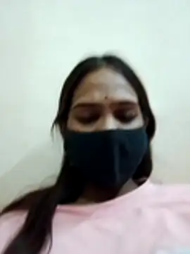 hotgirl-20 live cam preview