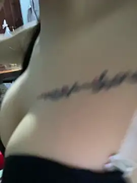 Mimi_112 live cam preview