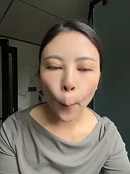 YaoYao8888 webcam