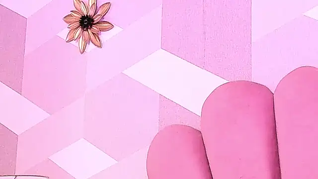 KylieMonnett live cam preview
