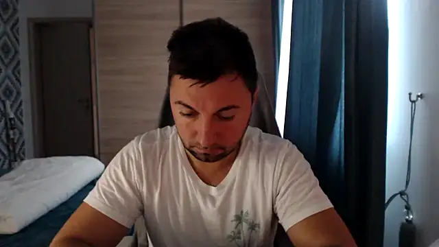 HankMalone live cam preview
