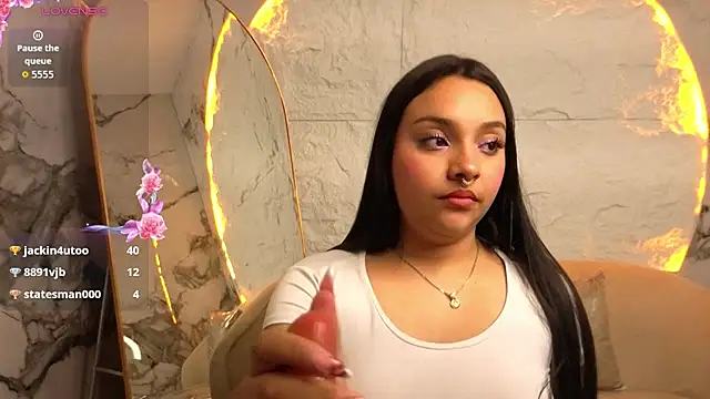 lia_harper_t