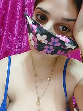 LOunNa-_Sexxy live cam preview