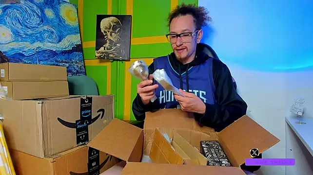 MrShaggy live cam preview