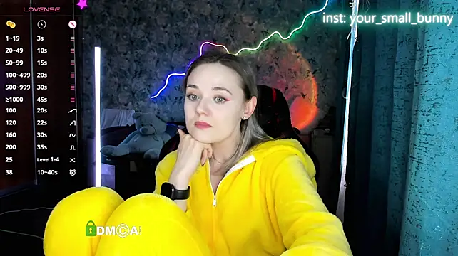 Your_small_bunny live cam preview