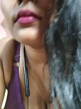 Jasmine_Januja live cam preview