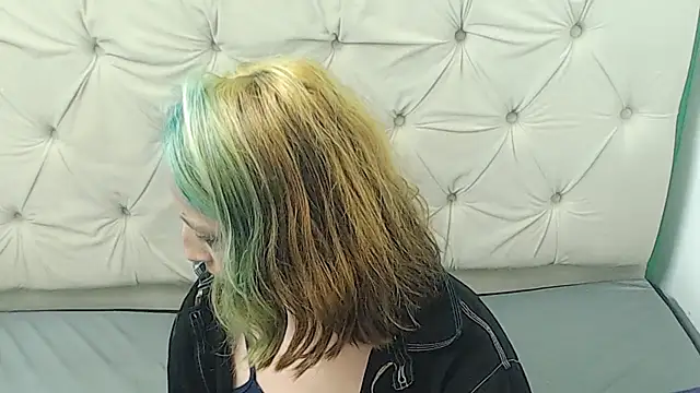 amoremerchmar live cam preview
