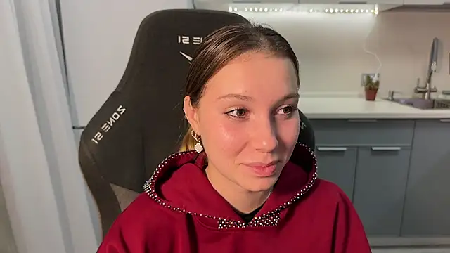 Sairallyn live cam preview