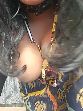 Tamil-ammukutty18 live cam preview
