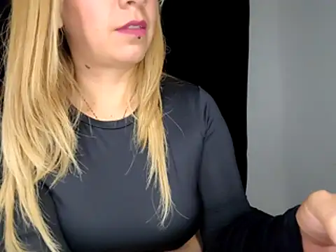 Noir_Velvet
