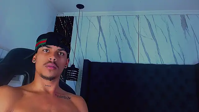 Angel_foxc13 webcam