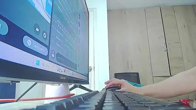 sasi_luna live cam preview