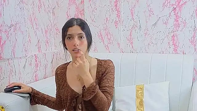 Korina_Nami live cam on StripChat