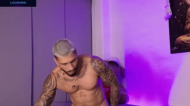 Seth_Vegaa live cam on StripChat