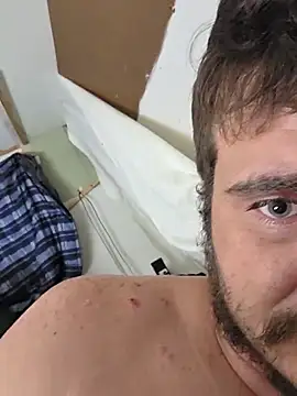RoscoesWRLD live cam preview