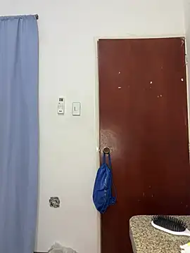 LIllyGreenEyes live cam preview