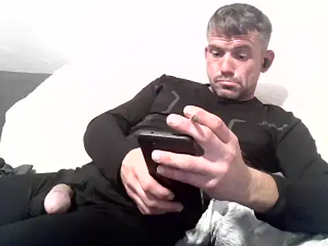 Cambitchboy live cam preview