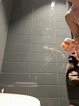 newlale (G young) - Show tits