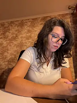 NadiraNoor live cam preview