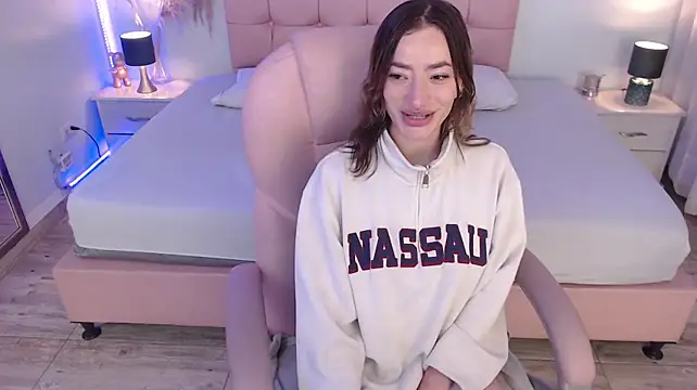 zoe_jones13