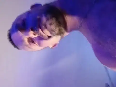 redslovestofuck live cam preview