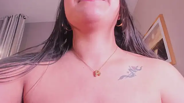 Adri_Silva live cam preview