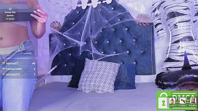 Chloe_moon1