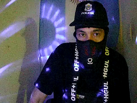 RAMIROSANTIAGO live cam preview