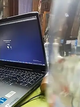 Amirkhalifa live cam preview