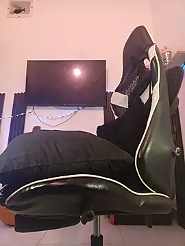 ShainaMonroe live cam preview