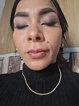 Doll_Loren live cam preview