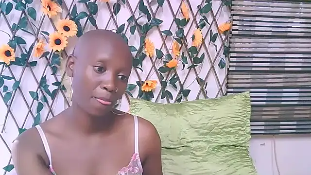 EbonyOlive69