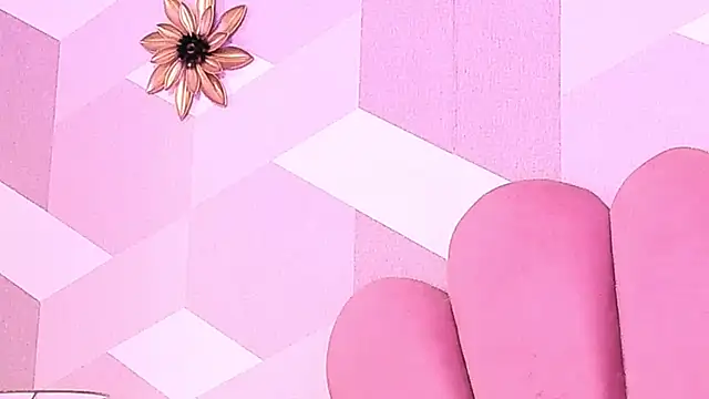 KylieMonnett on Stripchat