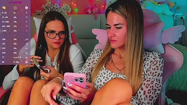 hotty_girls_here