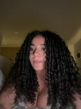 Curlyierr webcam