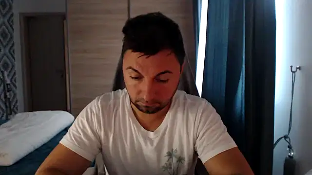 HankMalone live cam preview
