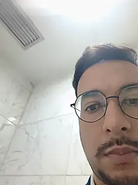 leolim220 (M young) - 70