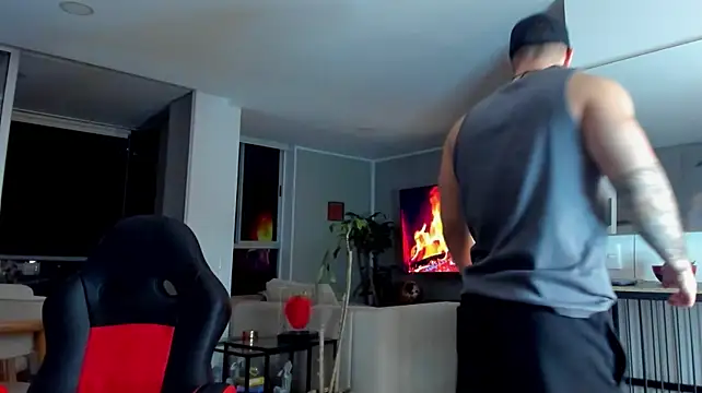 Valenthino_Salvatore live webcam