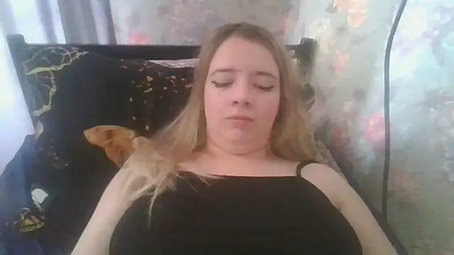 ViolaCandy live cam on StripChat