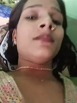 Hot-Nisha01