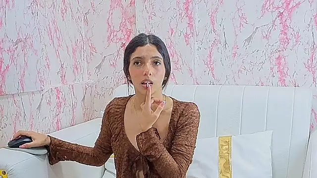 Korina_Nami