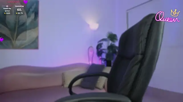 HeyNayla live orgasm goal room