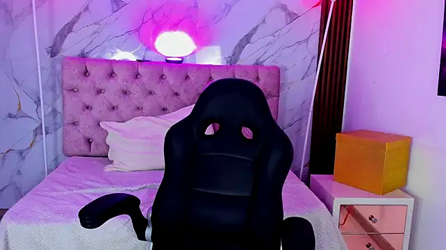 Emma_monserrat live cam preview