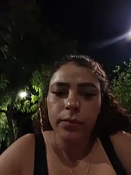Mommy-Hot live cam preview
