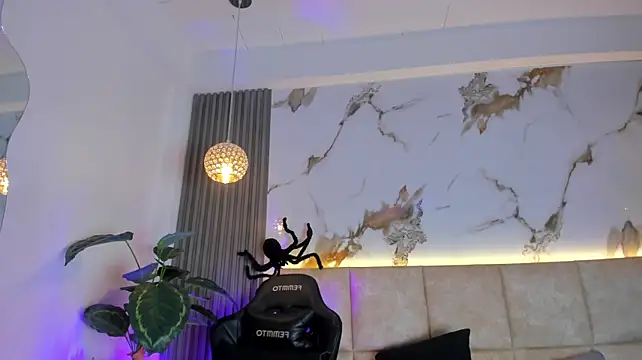 KatheMiler live cam preview