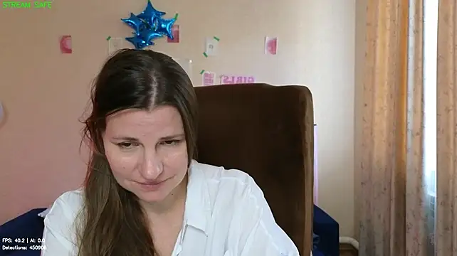 Mirabelle_Velvet live cam preview