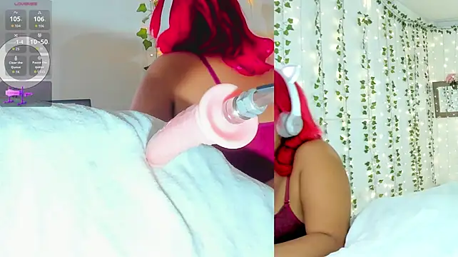 Ms__Dira live cam preview