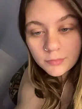 Jade_lynn2005 live cam preview